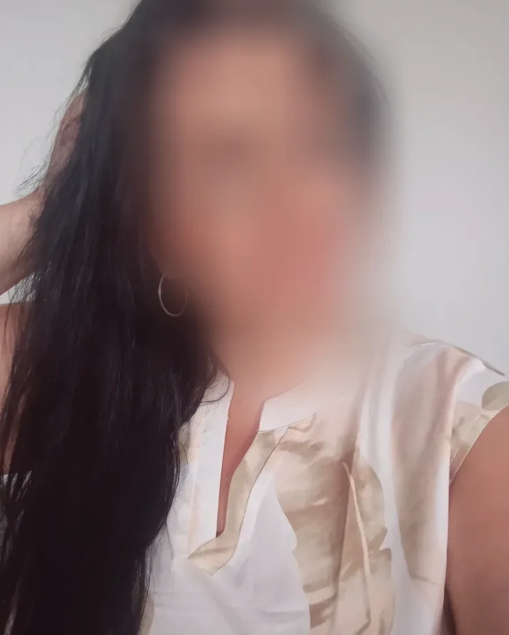 Elin, 38