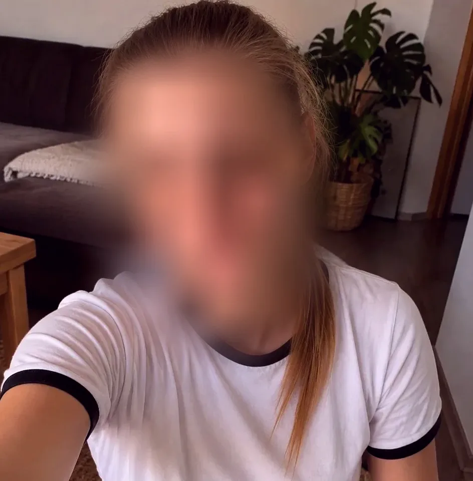 Marlene, 21