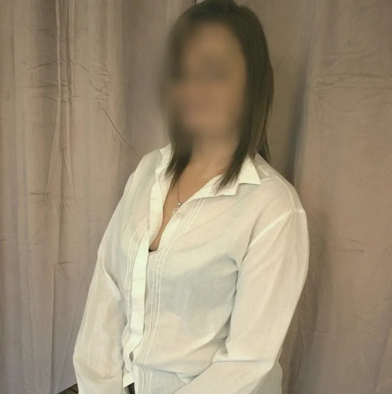 Sandra, 38
